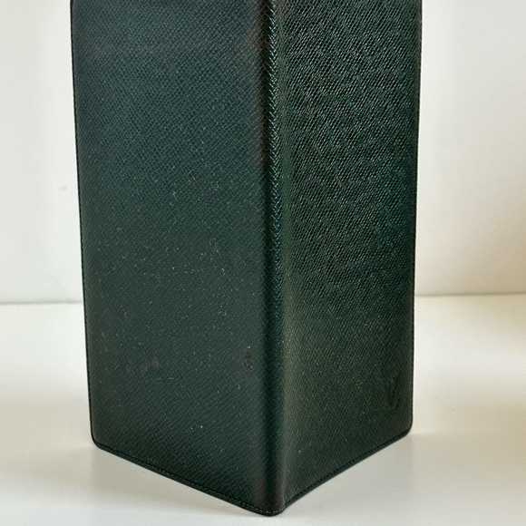 AUTH Louis Vuitton Green Taiga Leather Long Wallet Check Book Bill Credit Card - Picture 2 of 9